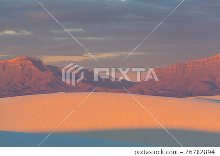 White sands White sands 26782894