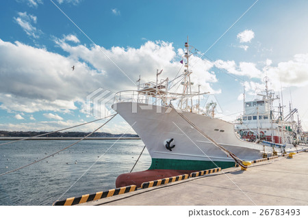 Scenery of fishing port 26783493