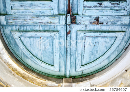 closed wood door carnago   italy 26784607
