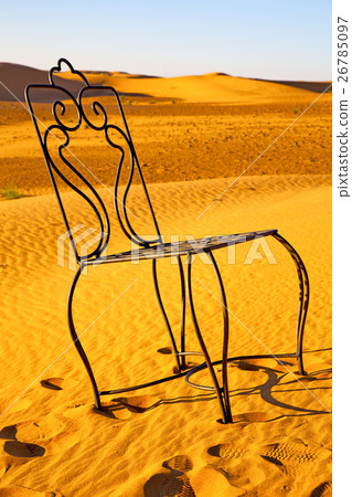 table and seat in desert  sahara morocco    26785097
