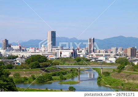 郡山市（阿布庫馬河和中心鎮）的城市天際線 26791171