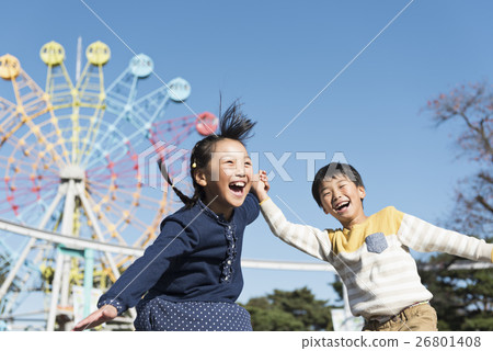 amusement park  26801408