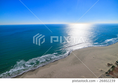 Aerial shot of Kamikura Beach near Katakai Beach 26802239