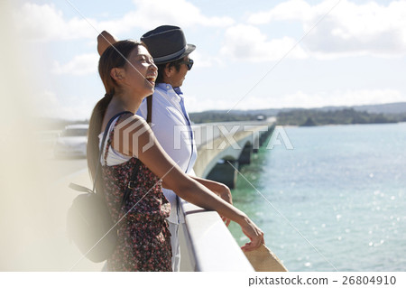 v Couples traveling in Okinawa Bridges that continue to remote islands 26804910