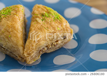 Traditional arabic/turkish sweets Traditional arabic/turkish sweets 26806180
