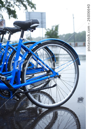 Bicycle Parking Under Rain 26806640