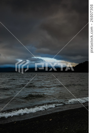 暴風雨湖（15） 26807308