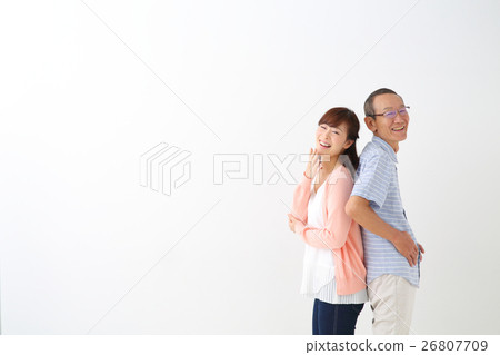 Senior woman / middle man Senior woman / middle man 26807709