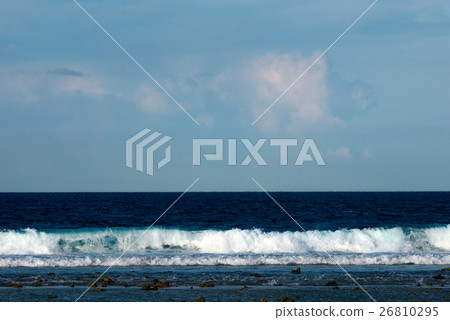 Sea with waves and blue sky background Sea with waves and blue sky background 26810295