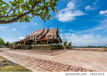 Temple Wat Sirindhorn (Phu Prao Temple)  26821618