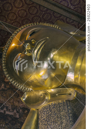 thai buddha statue at wat pho temple 26822403