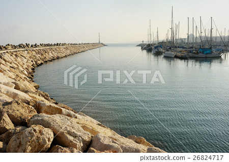 Marina 26824717