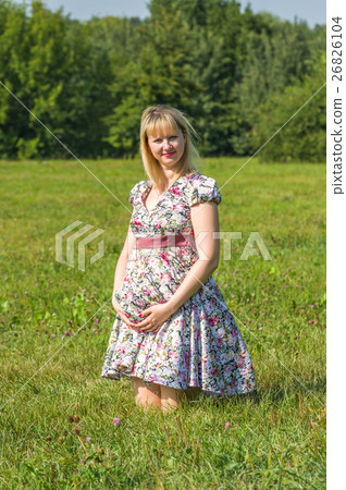 Expectant mother in the Park Expectant mother in the Park 26826104