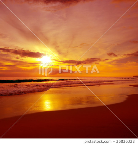 beautiful sunrise 26826328