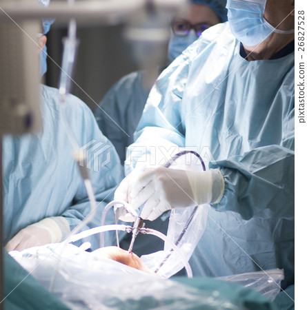 Surgeon in hospital surgery 26827528