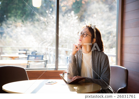 咖啡館女性 26831761