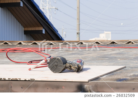 在屋頂控制的釘子槍 26832509