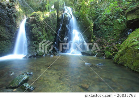 Mountain immovable waterfall 26833768