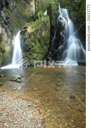 Mountain immovable waterfall 26833771