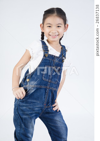 Asian girls studio portrait Asian girls studio portrait 26837138