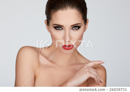 Natural Beauty Portrait. Beautiful Spa Woman . Perfect Fresh Ski Natural Beauty Portrait. Beautiful Spa Woman . Perfect Fresh Ski 26839731