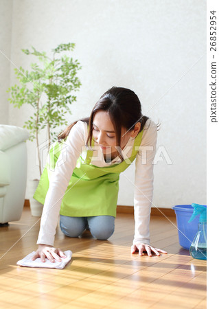 Woman cleaning the floor 26852954