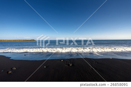 Water washing shore Water washing shore 26858091