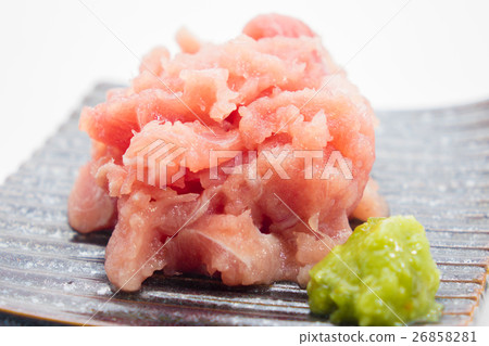 Chopstick resting tuna peel 26858281