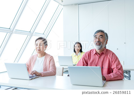 Senior, computer classroom 26859811