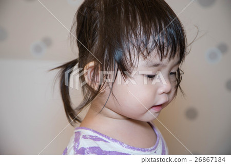Infant girl (2 years old Japanese Vietnam · Danang 1 person) Infant girl (2 years old Japanese Vietnam · Danang 1 person) 26867184
