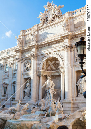 Trevi Fountain in Rome city 26870751