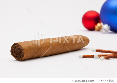 Luxury Cuban cigar and Christmas decoration Luxury Cuban cigar and Christmas decoration 26877190
