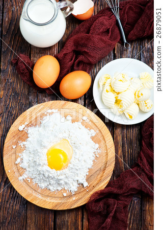 图库照片: flour,milk, butter and eggs