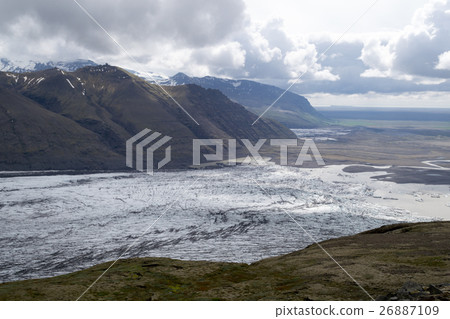 Skaftafellsjokull glacier in Iceland Skaftafellsjokull glacier in Iceland 26887109