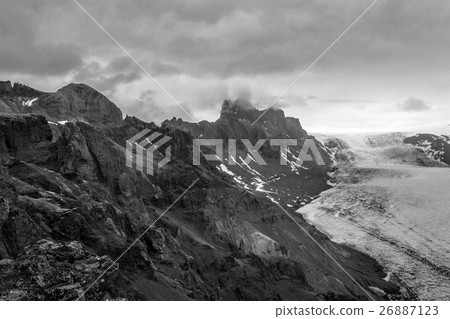 Skaftafellsjokull glacier in Iceland Skaftafellsjokull glacier in Iceland 26887123