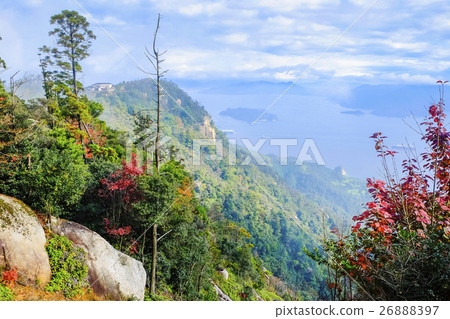 從Mt. Yayama攀登路的一個看法 26888397