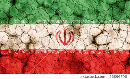 乾裂土壤上的伊朗國旗特寫紋理背景（高分辨率 3D CG 渲染∕著色插圖）飢荒乾旱自然災害 26896796