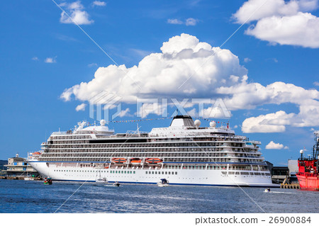 Bergen harbor with cruise ships in Norway 26900884