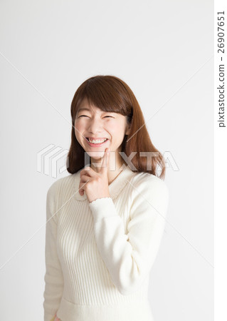 Troubling women Troubling women 26907651