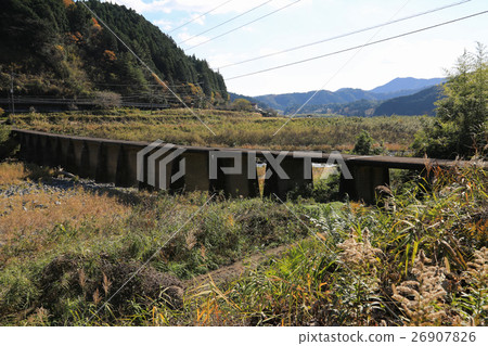 高知縣清水定居橋（Yukuro Settlement Bridge） 26907826