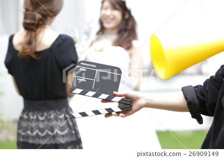 Young woman wearing a wedding dress Recreate the wedding reception wedding reception VTR, independent film 26909149