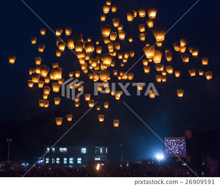 火影忍者燈，過去的一年傳統。 26909591