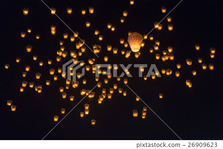 火影忍者燈，過去的一年傳統。 26909623