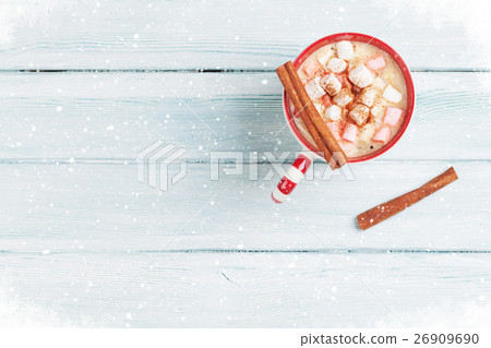 Hot chocolate with marshmallow Hot chocolate with marshmallow 26909690