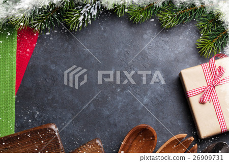Christmas cooking table 26909731