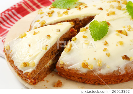Carrot cake with cream cheese icing Carrot cake with cream cheese icing 26913592