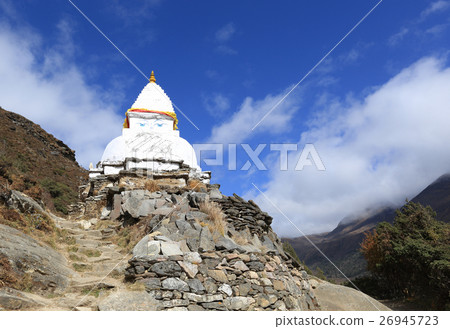 stupa on the way to everest base camp,nepal 26945723