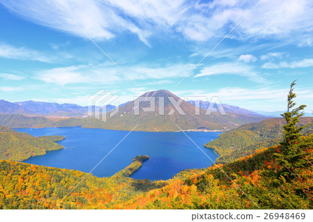 Okunikko Lake Chuzenji and Mt. Nantai [Autumn/autumn leaves] 26948469