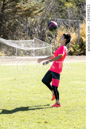 一個足球男孩 26948621