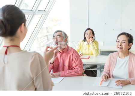 高級，研討會 26952163